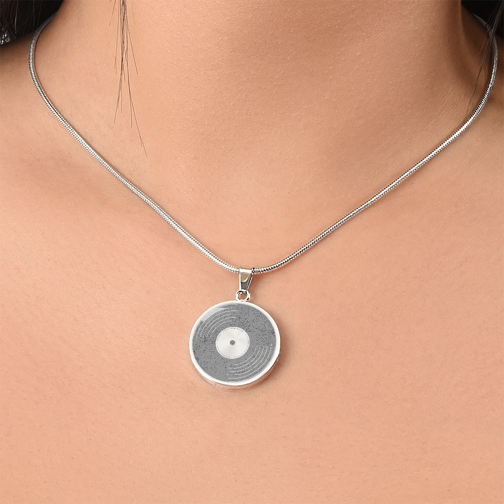 VINYL STATIC | Circle Pendant with Luxury Necklace